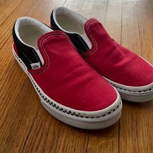 Vans kids red and black checkered in almost perfect condition